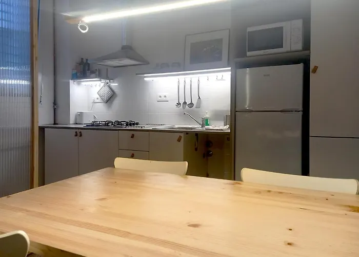 Casa Entera E Independiente Con Parking En Pleno Centro De *