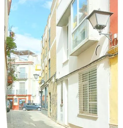 Casa Entera E Independiente Con Parking En Pleno Centro De * 세비야